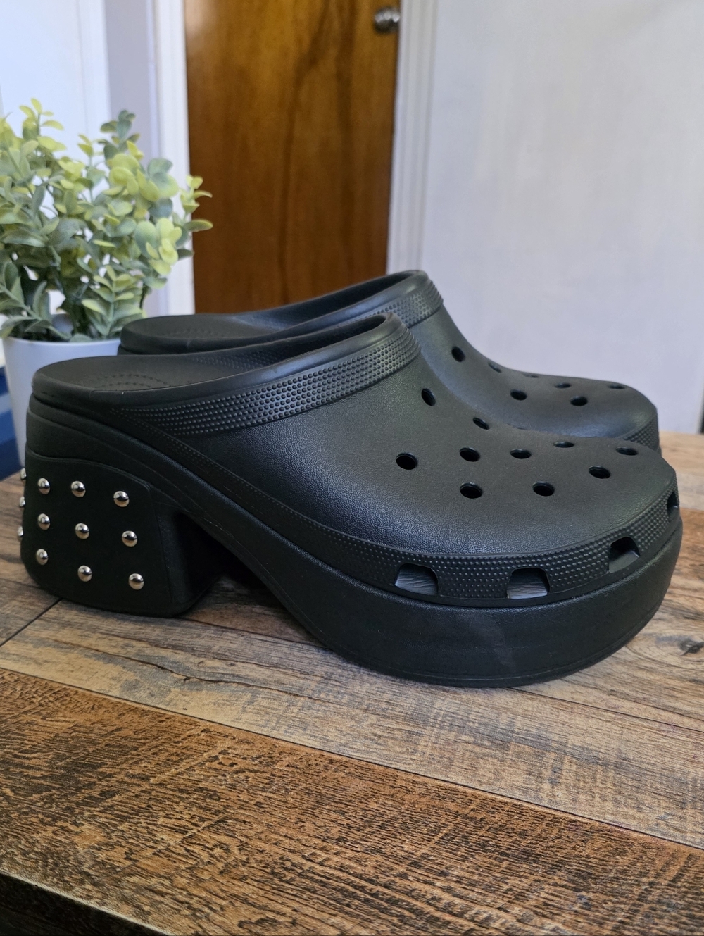 Crocs Siren Studded Platform Clog - Black (Men's 12)